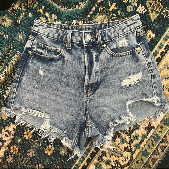 Wild Fable distressed Highest Rise Denim Shorts Size 2 - Picture 1 of 6